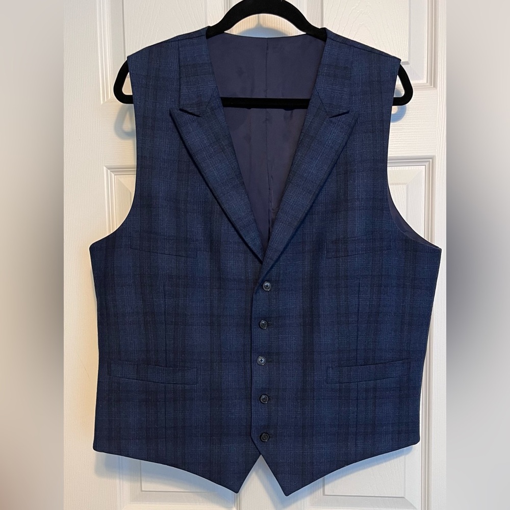 Geoffrey Lewis LTD., Men’s custom made vest, size L-XL